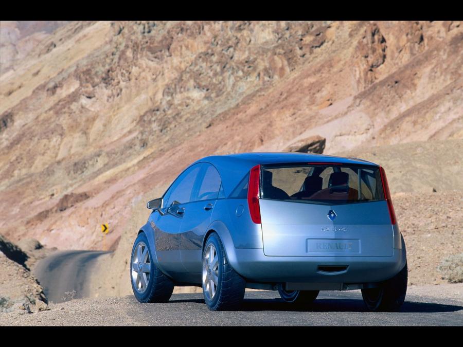  Renault Koleos Concept 2000 года  (фото 4 из 11)